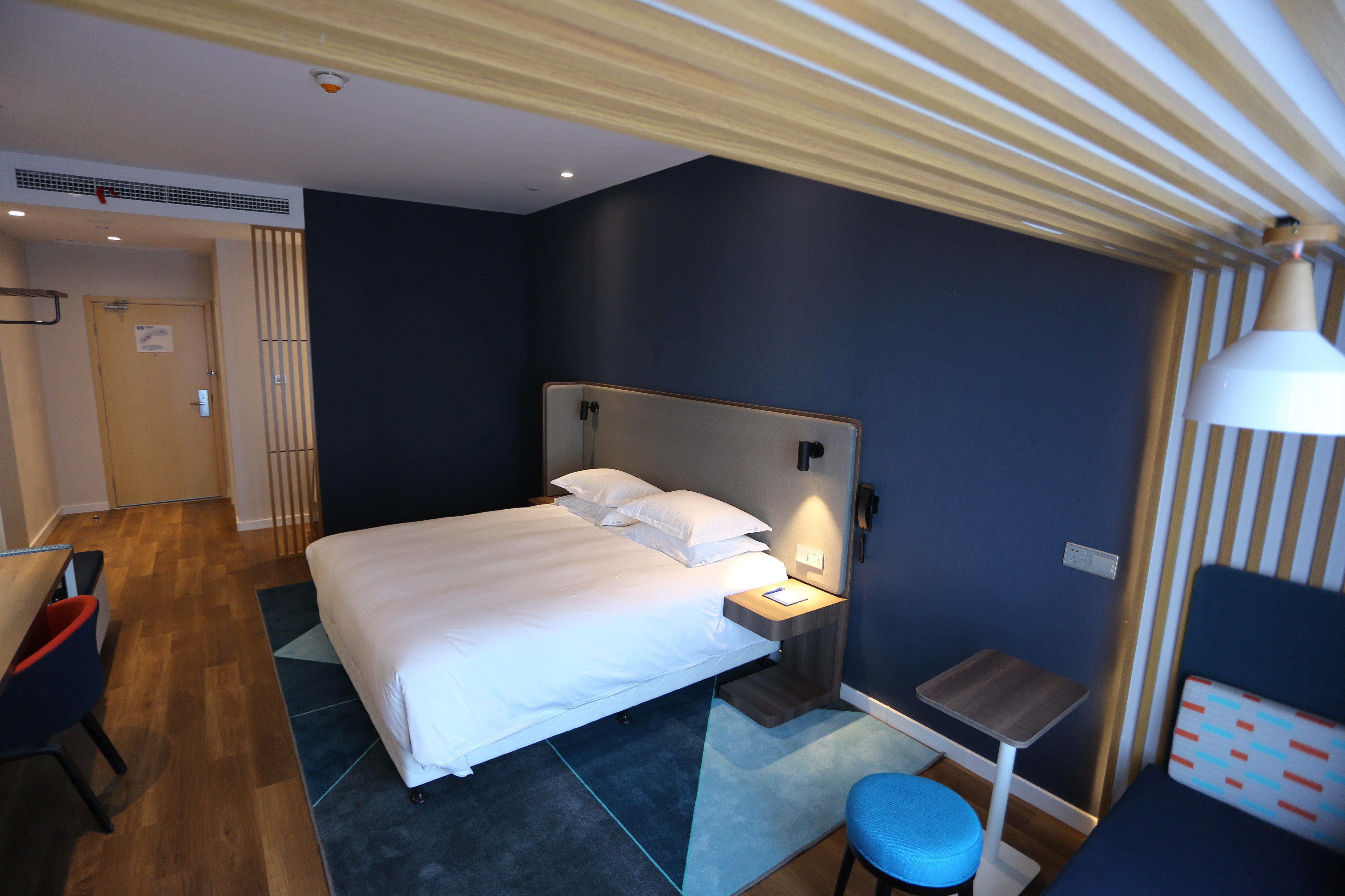 Holiday Inn Express - Wuhan Optical Valley By Ihg Exterior photo