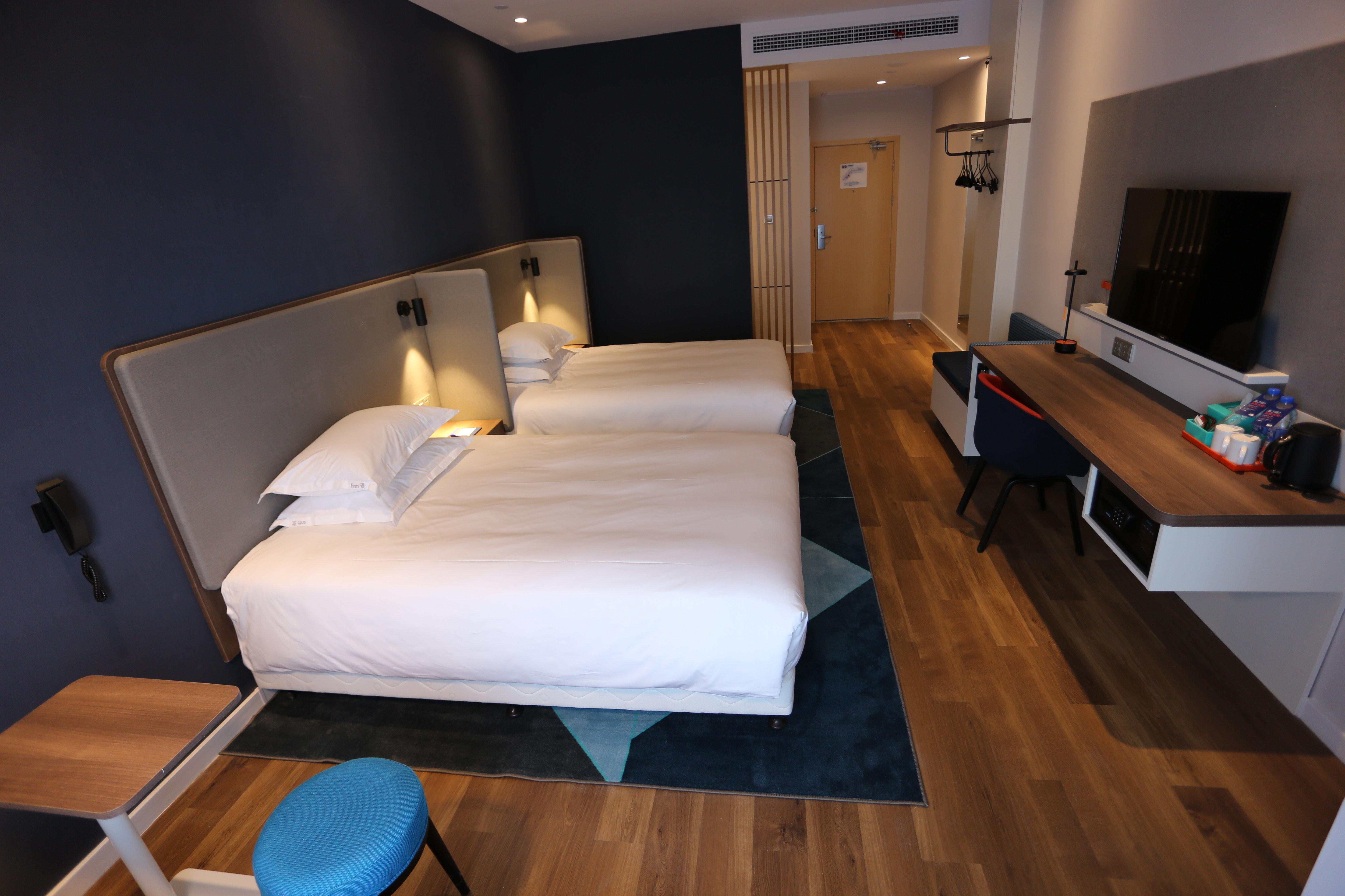 Holiday Inn Express - Wuhan Optical Valley By Ihg Exterior photo