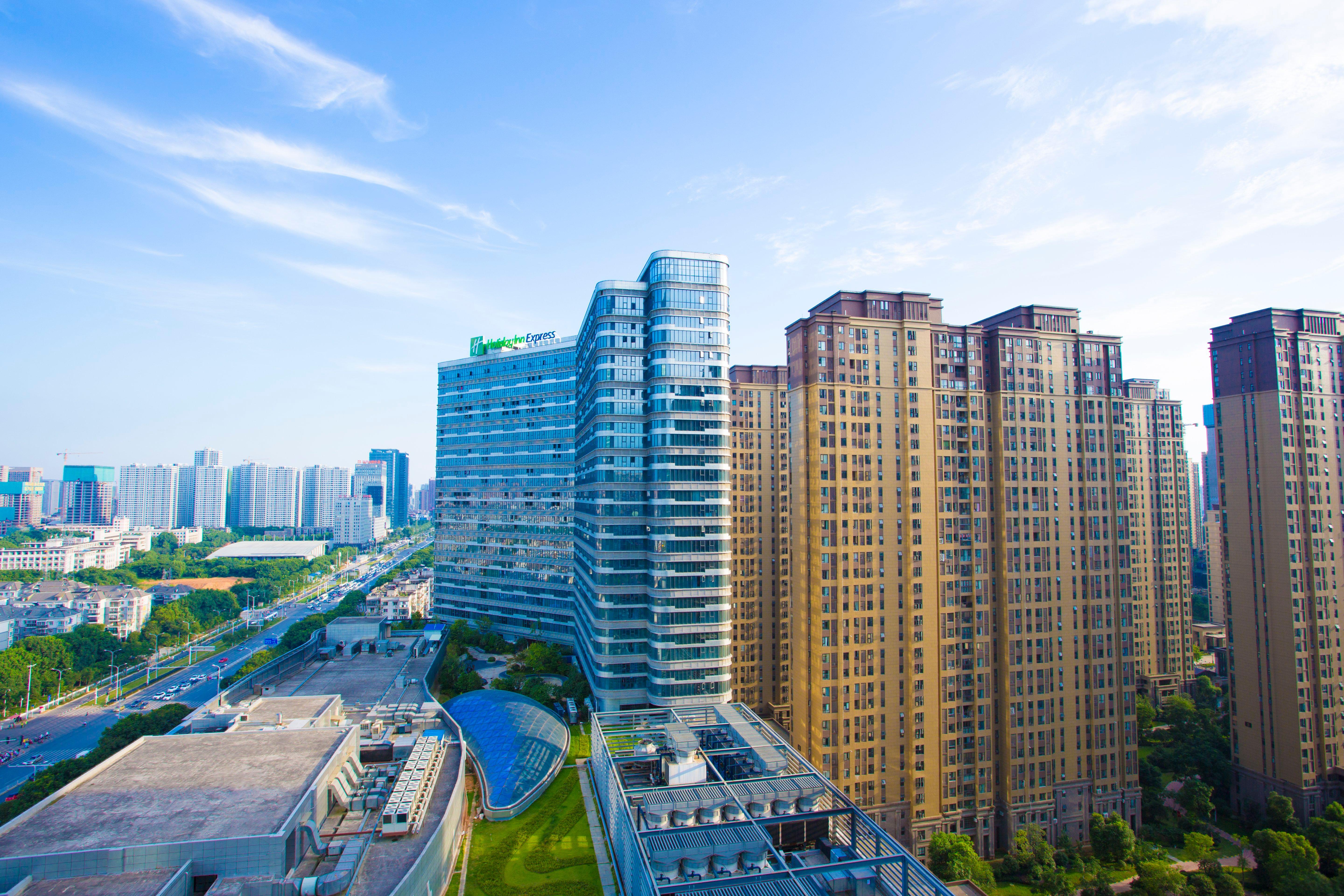 Holiday Inn Express - Wuhan Optical Valley By Ihg Exterior photo