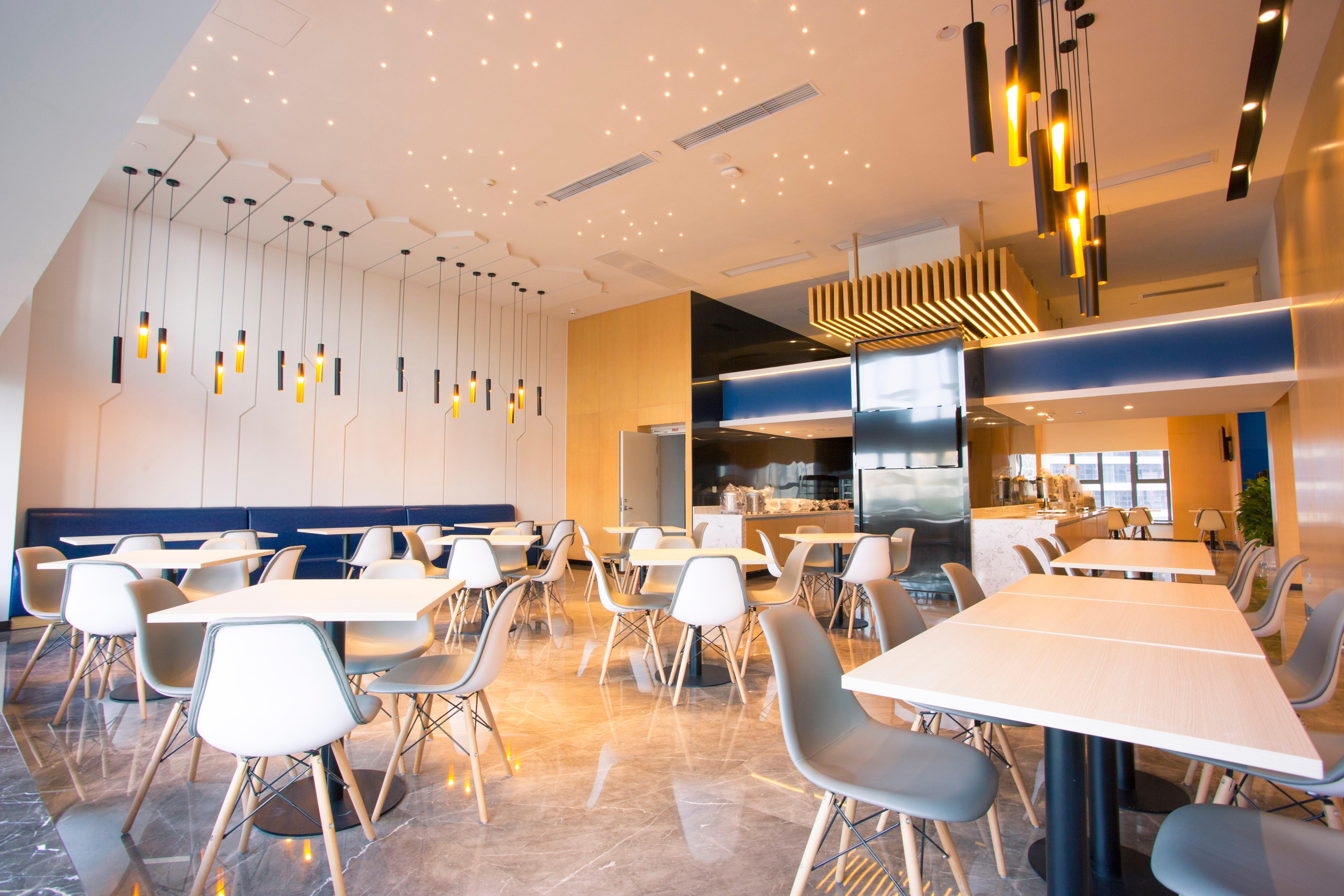Holiday Inn Express - Wuhan Optical Valley By Ihg Exterior photo