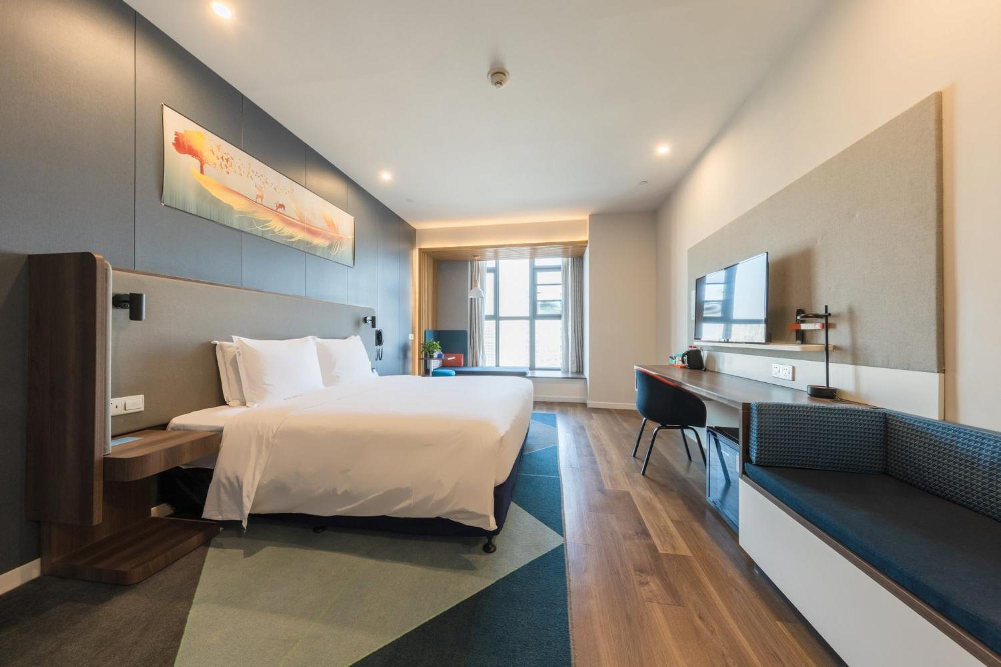 Holiday Inn Express - Wuhan Optical Valley By Ihg Exterior photo
